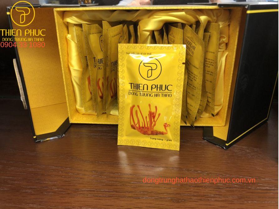 Hộp đông trùng hạ thảo quả thể khô sấy đối lưu 20gr gồm 20 gói x 1g/gói