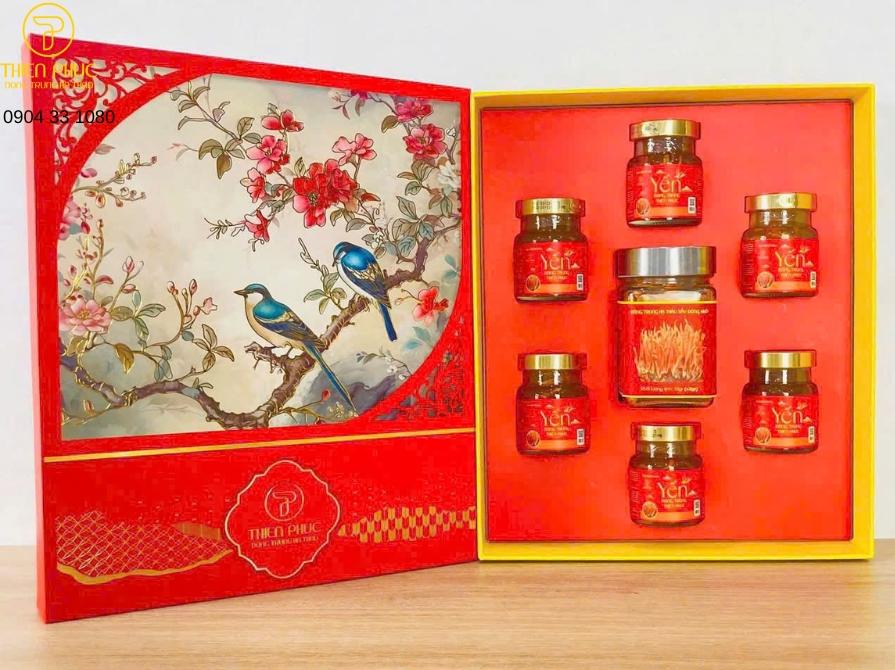 Giỏ quà Tết 2026 ý nghĩa với các sản phẩm sức khỏe cho bố mẹ